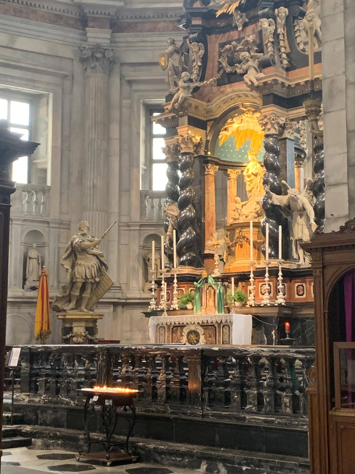 Zdjęcie Mediolan 2025 (03)d9b6176b-5cd2-408a-b307-5c6498619410.jpg w galerii Wycieczka po Europie - Mediolan